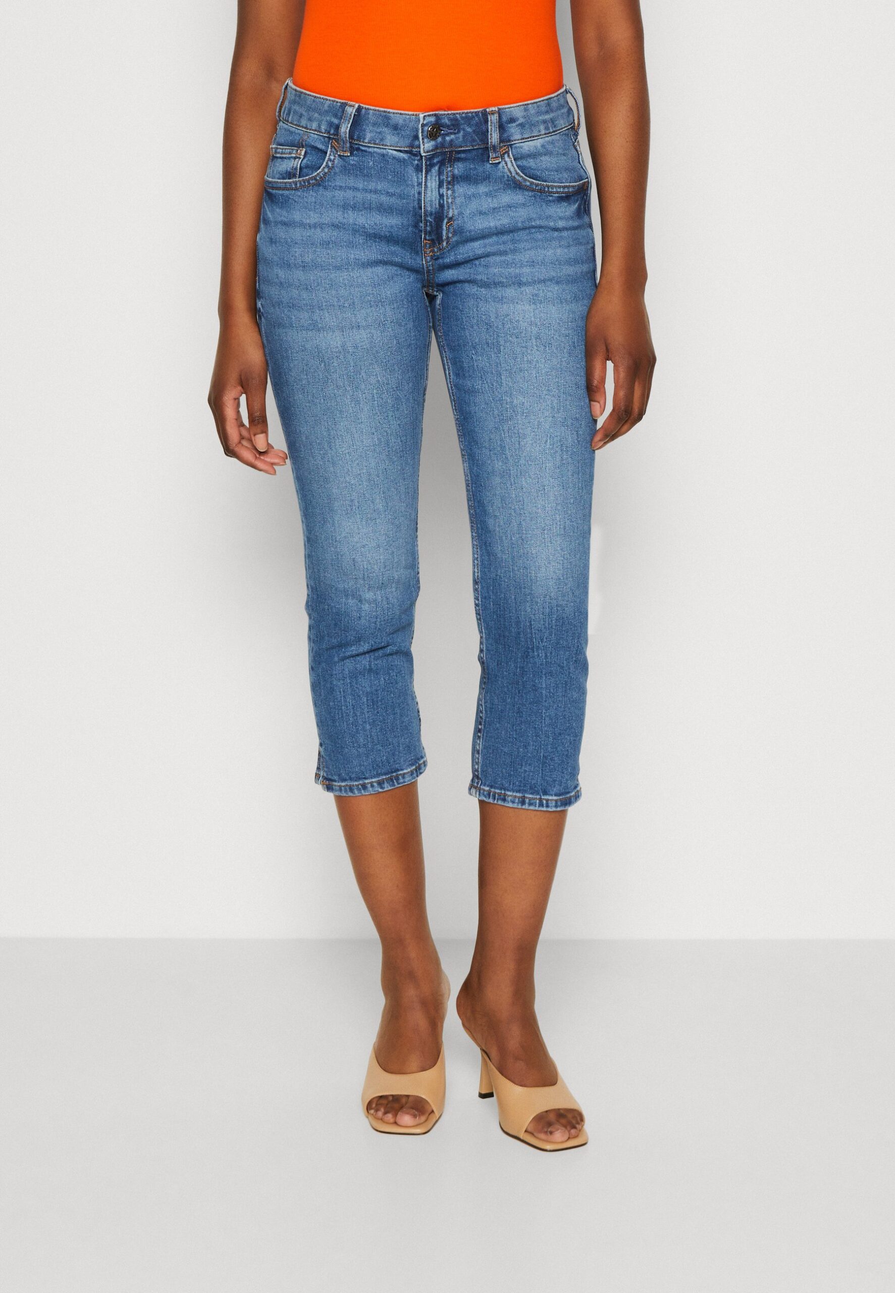 capri-jeans-damen-608uog-1.jpg