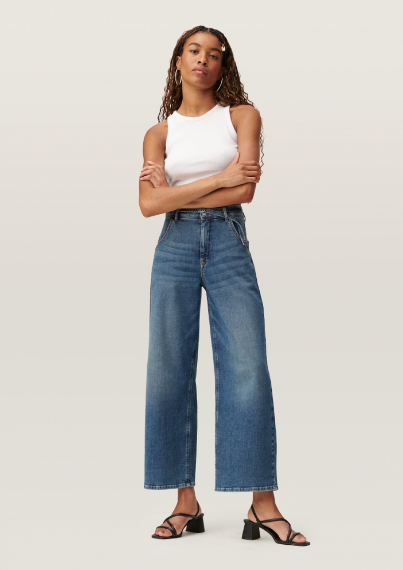 dawn-jeans-838rxi.png