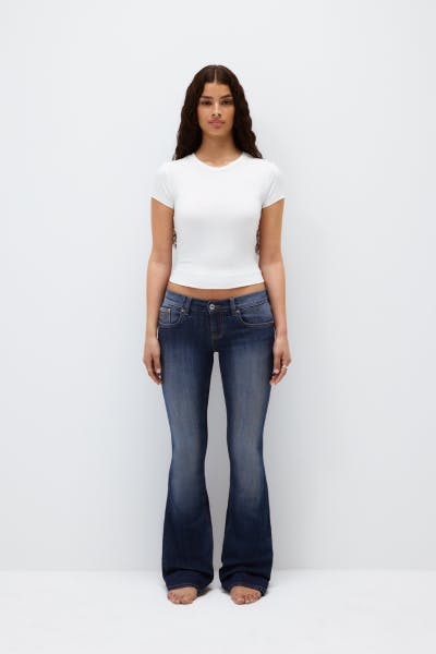 gina-tricot-jeans-294pag-1.jpg