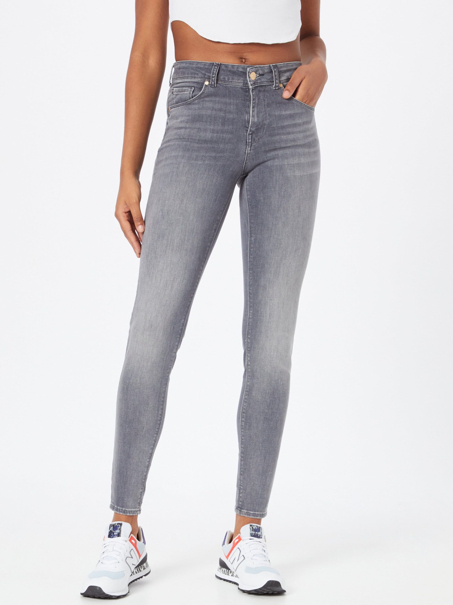 graue-jeans-damen-742ptz-1.jpg