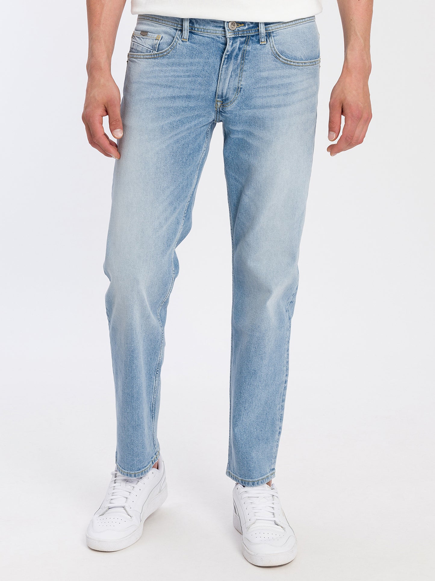 jeans-maenner-585rnq.jpg
