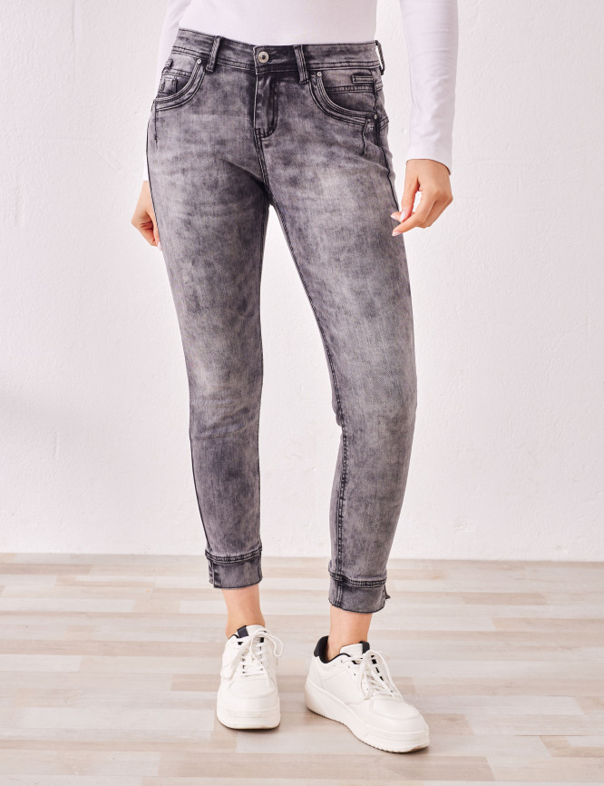jeans-mit-schlitz-180faq-1.jpg