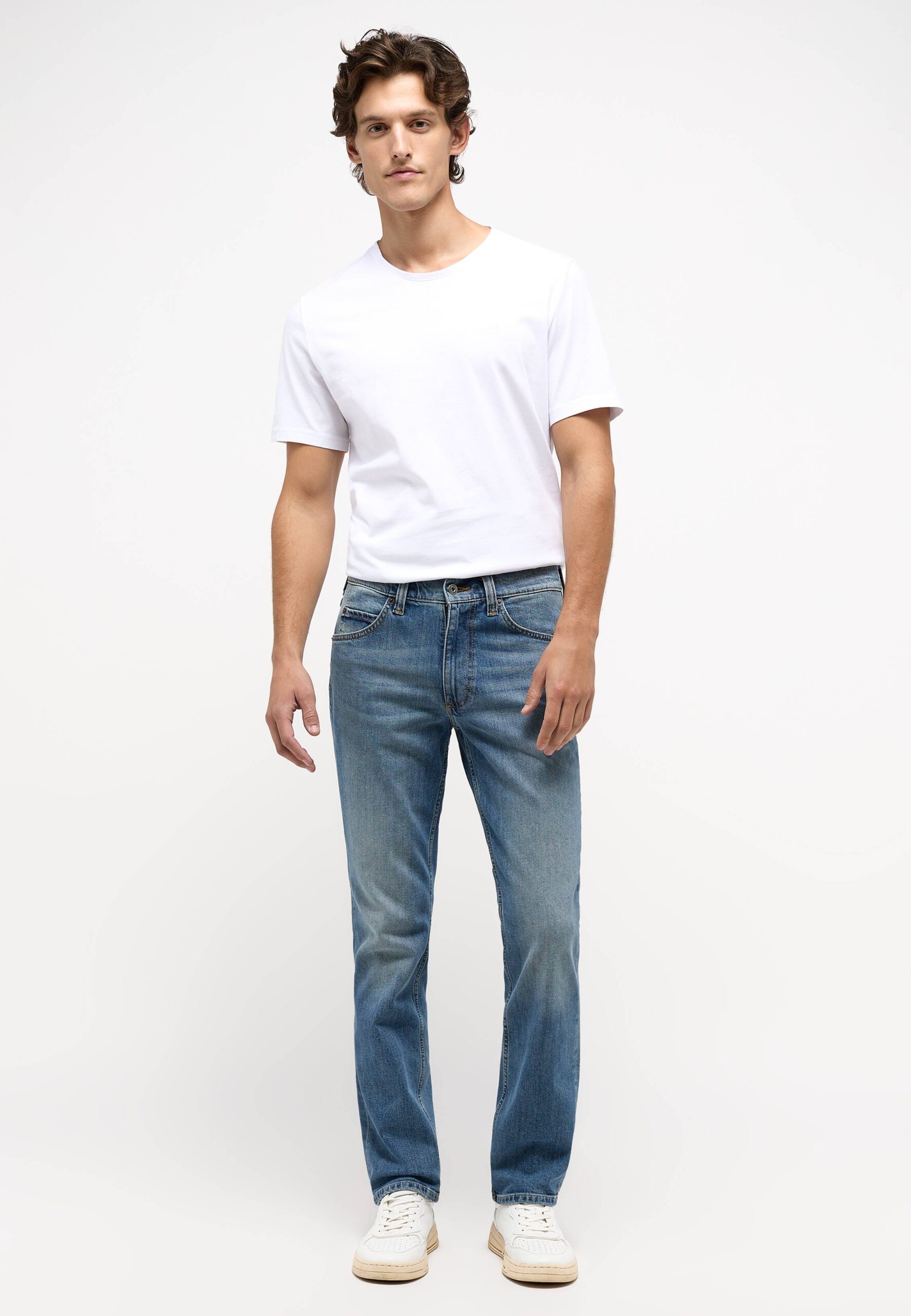 mustang-jeans-herren-704kck-1.jpg