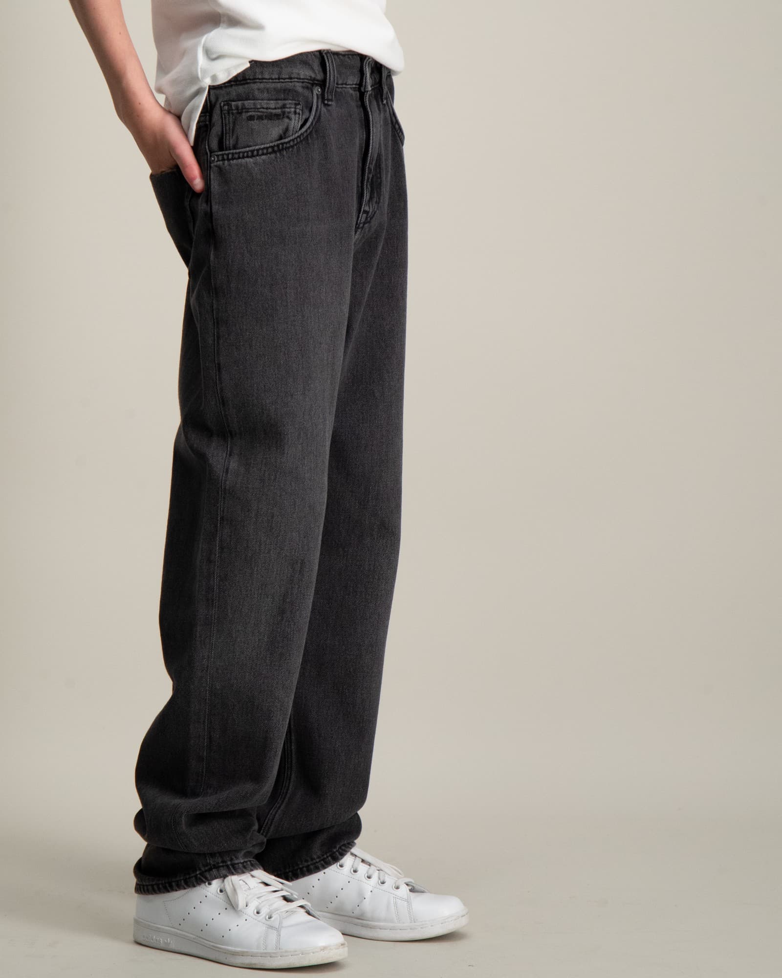 schwarze-baggy-jeans-703hot-1.jpg